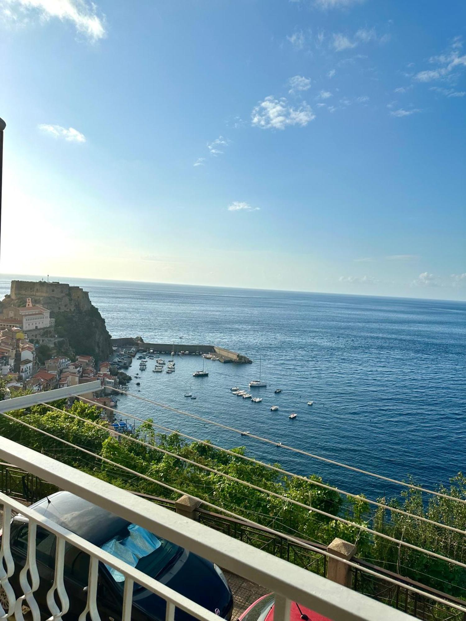 The View Apartment Scilla Bagian luar foto