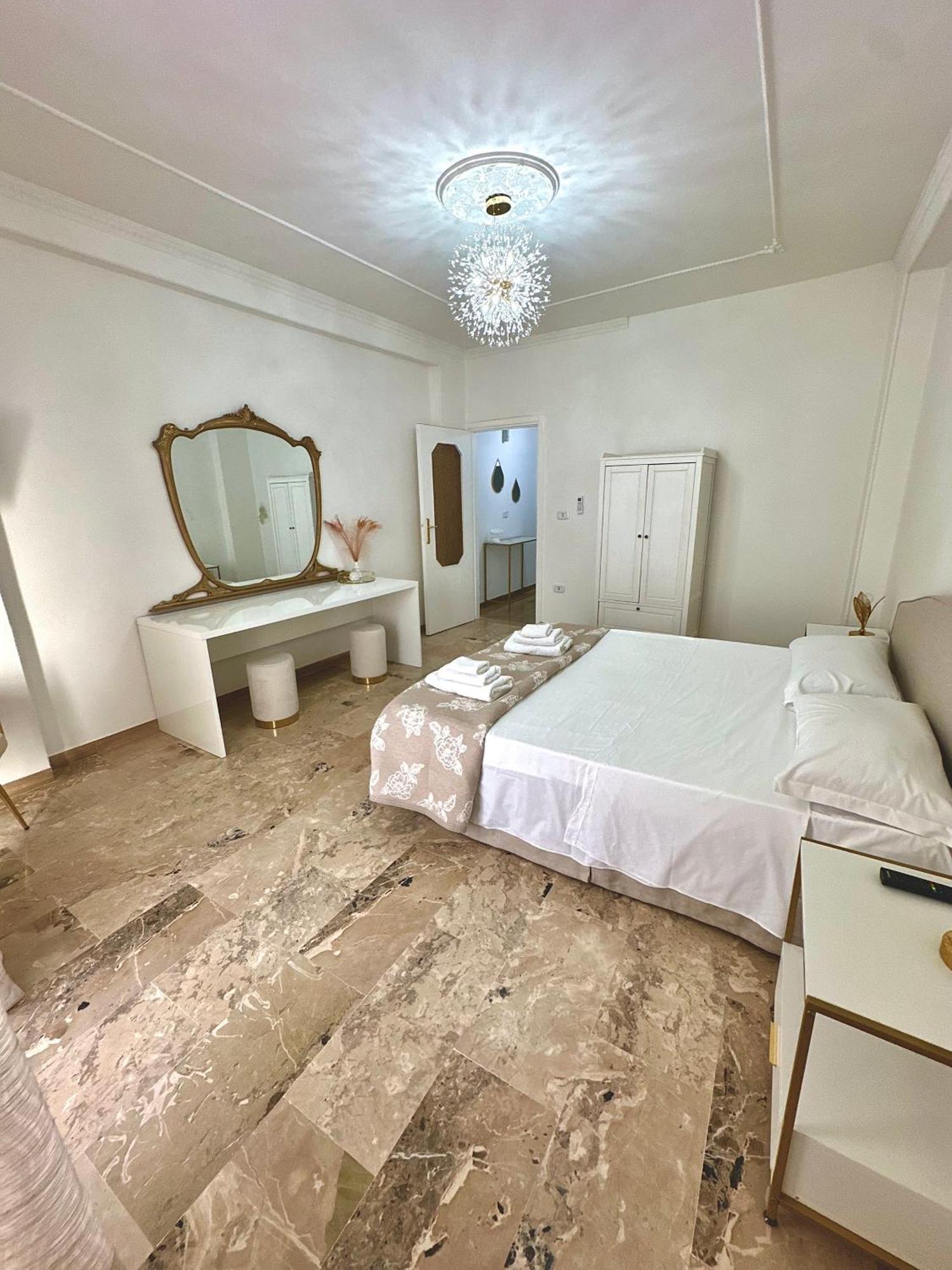 The View Apartment Scilla Bagian luar foto